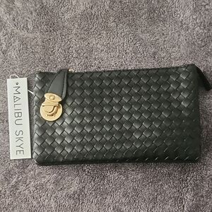 NWT Malibu Skye Black Woven Clutch